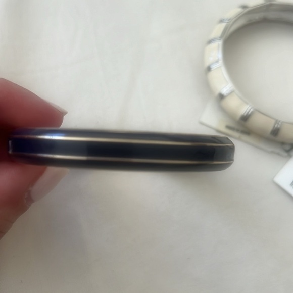 🌸 Bracelets NWT & NWOT - Picture 2 of 3